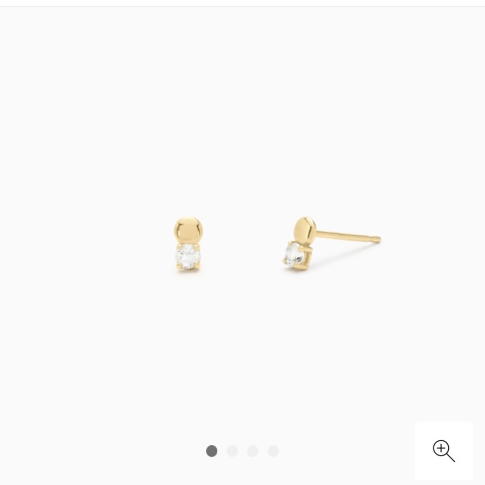 Mejuri Sapphire Thumbtack Studs